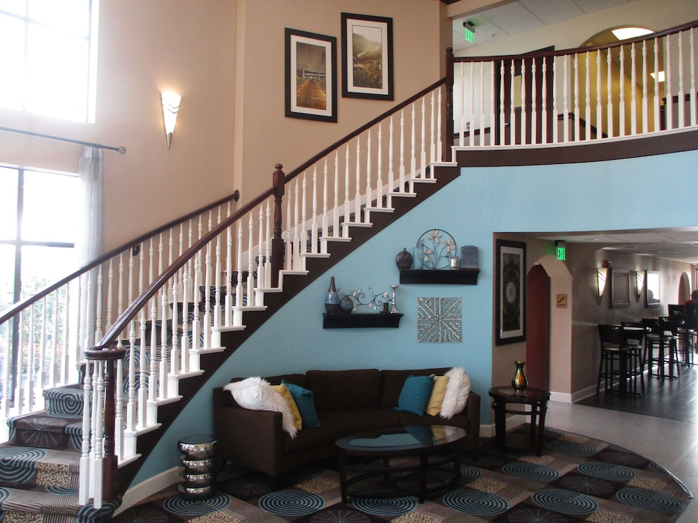 Days Inn & Suites by Wyndham Sam Houston Tollway 5/50