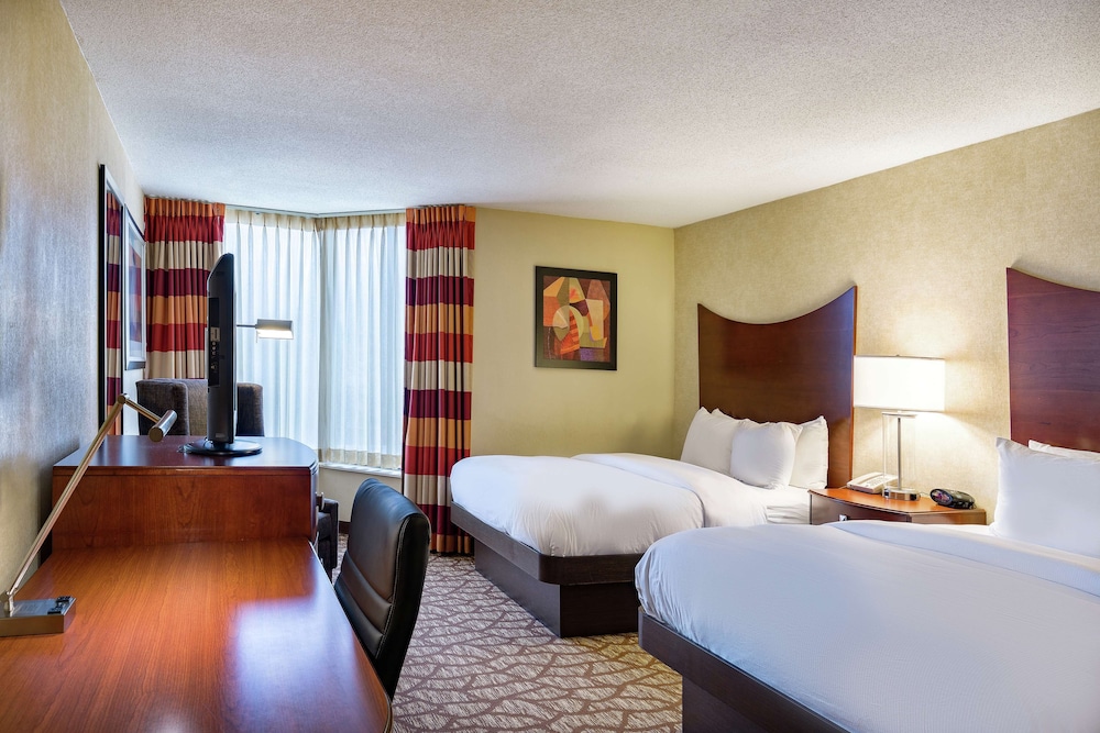 DoubleTree by Hilton Hotel Johnson City 19/61