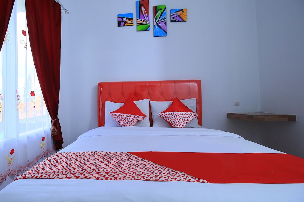 Deluxe, Double Bed