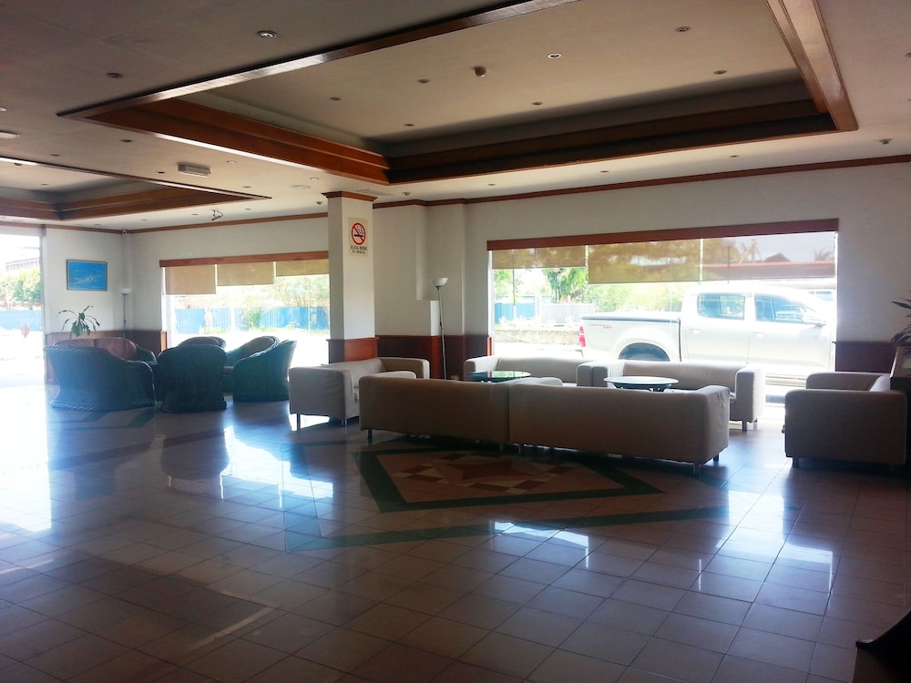 Sanbay Hotel 8/46