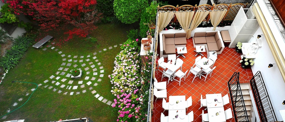 Hotel Fontana 27/28