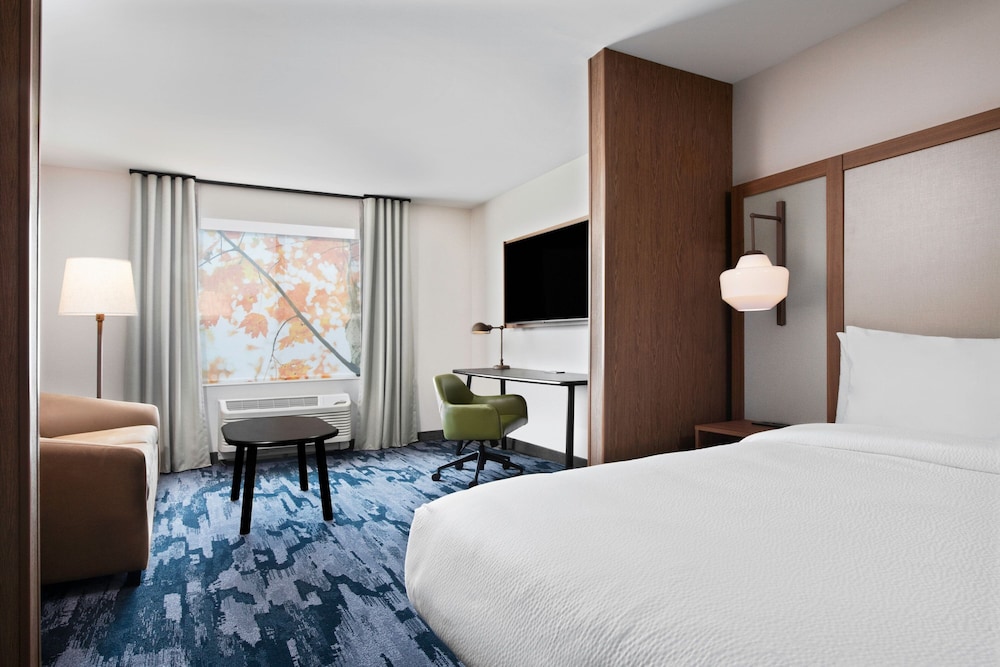 Fairfield Inn & Suites Chino 4/27