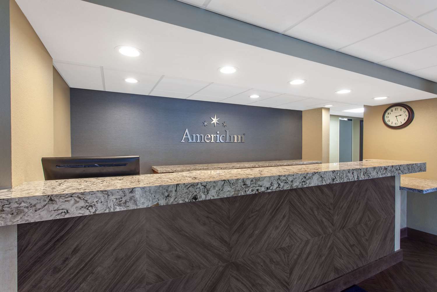 AmericInn by Wyndham Mankato Event Center 4/55