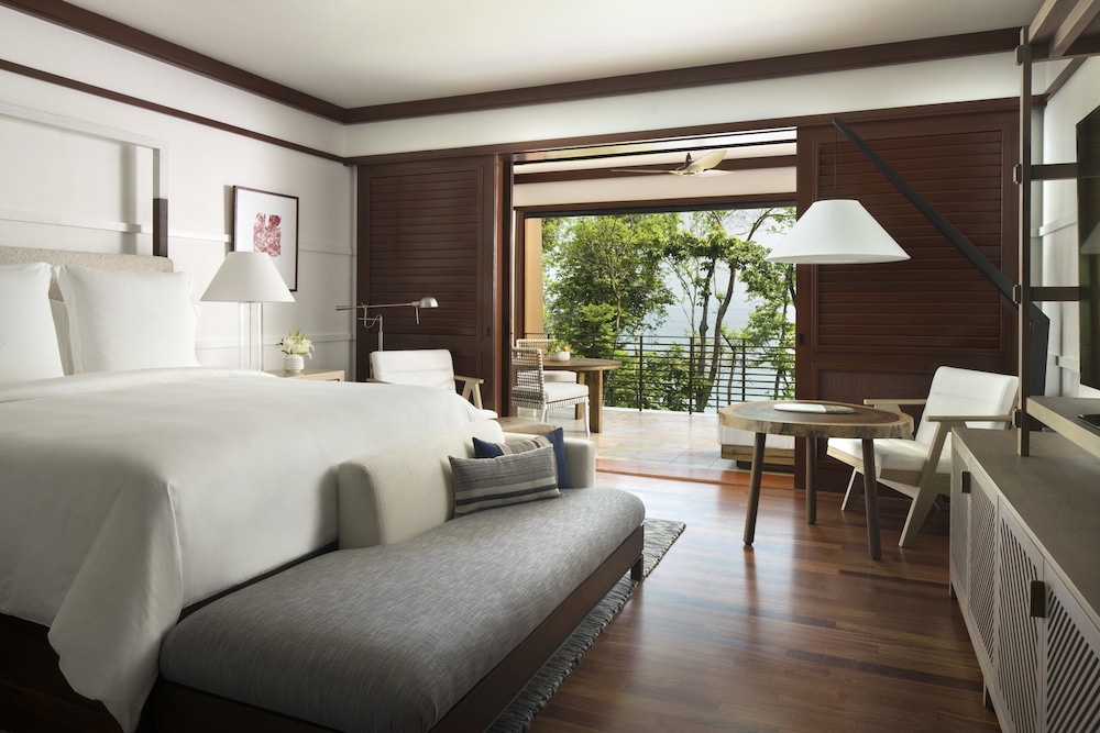2 Double Beds