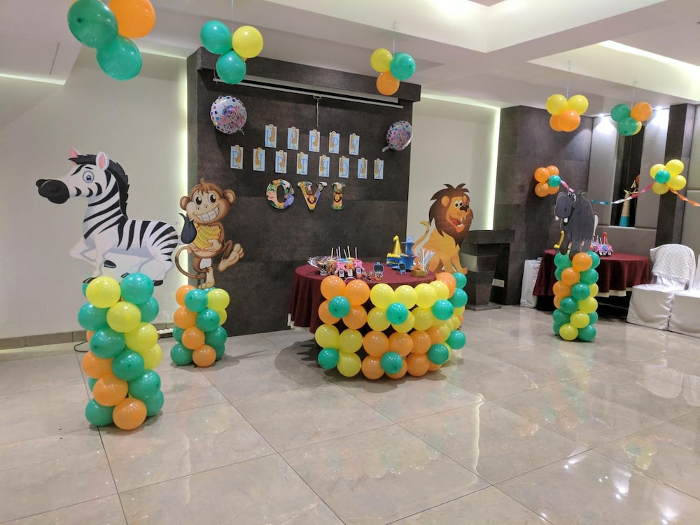 The Fern Residency Vadodara 48/66