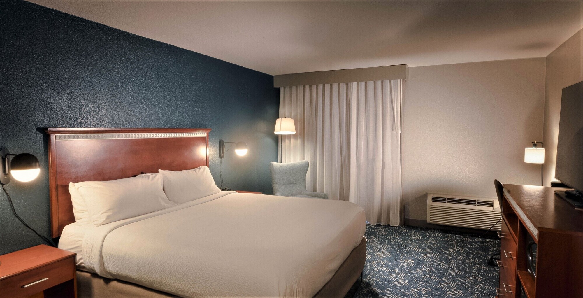 Room at Four Points by Sheraton Tucson Airport, TUCSON - AZ