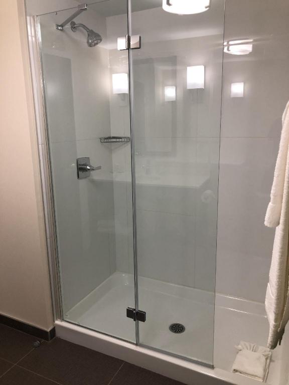 Upgrade, Suite, King Bed
