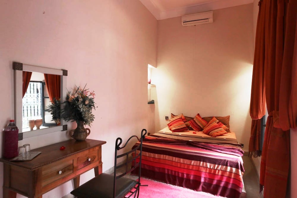 Riad Azalia 44/63