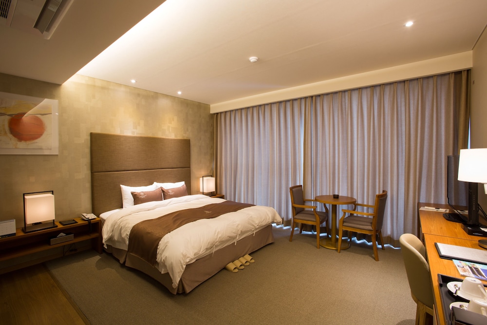 Dong Gyeong Hotel 18/64