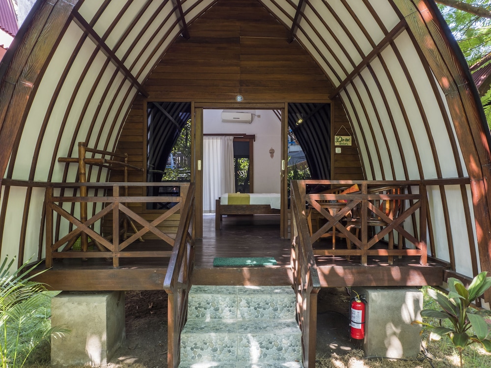 Gili Turtle Beach Resort 5/34