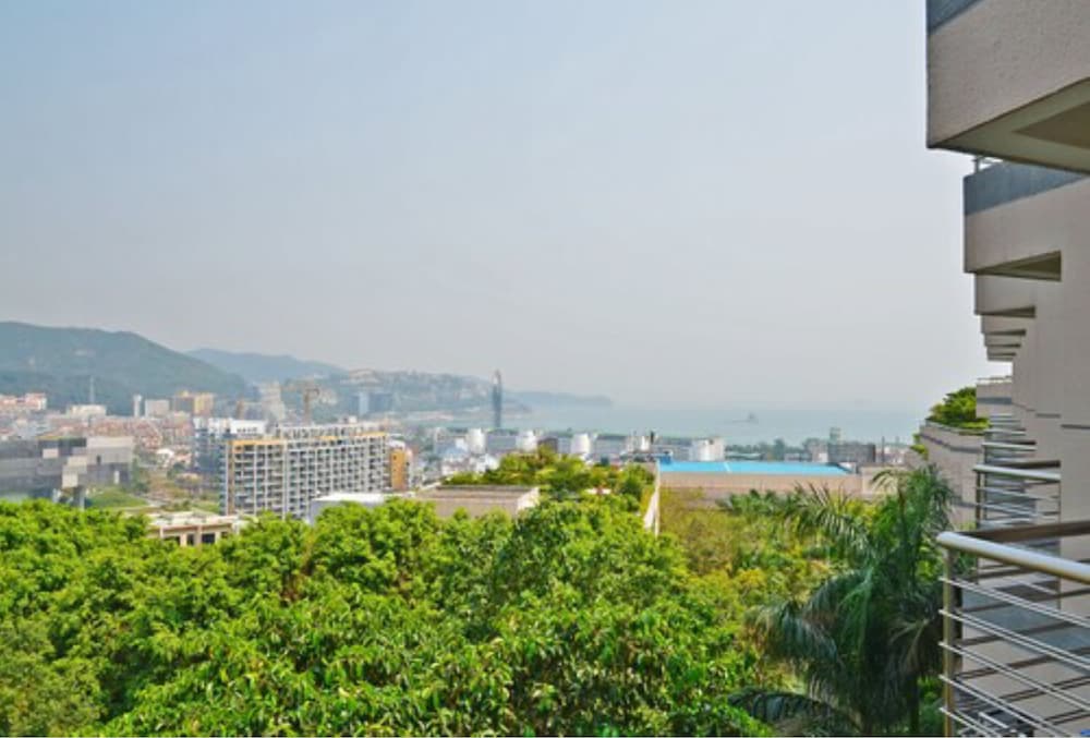Dameisha ZTE Hotel 4/54