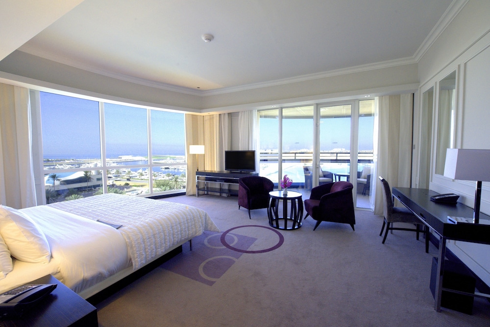 Le Meridien Mina Seyahi Beach Resort & Waterpark 20/53