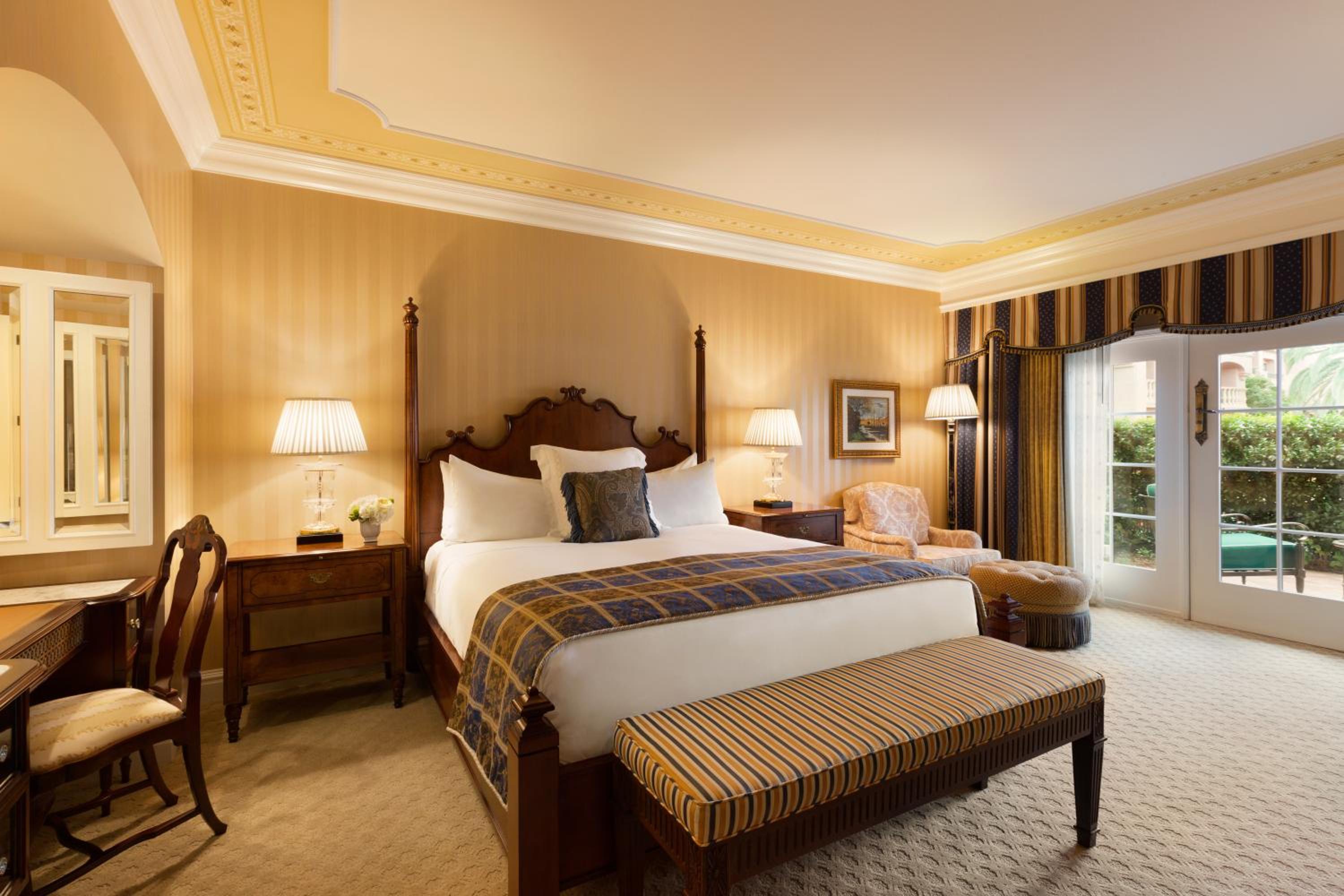 Signature, King Bed, Pool Side, Terrace, Ground Floor