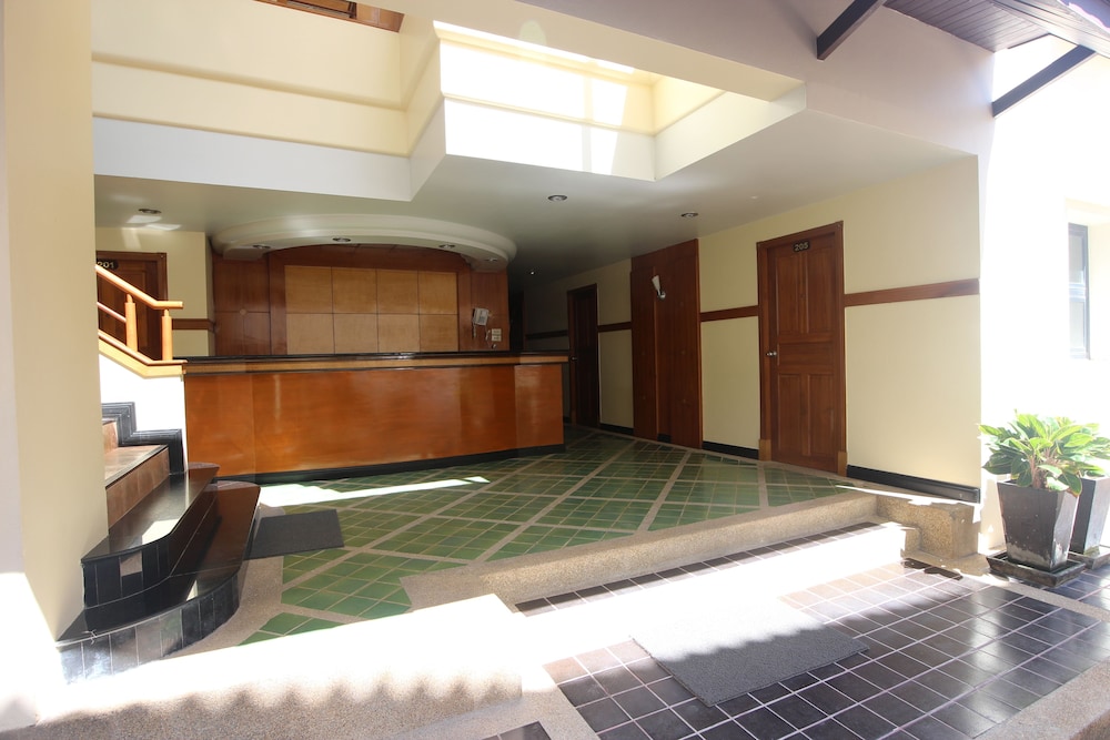 Phi Phi Hotel 12/64
