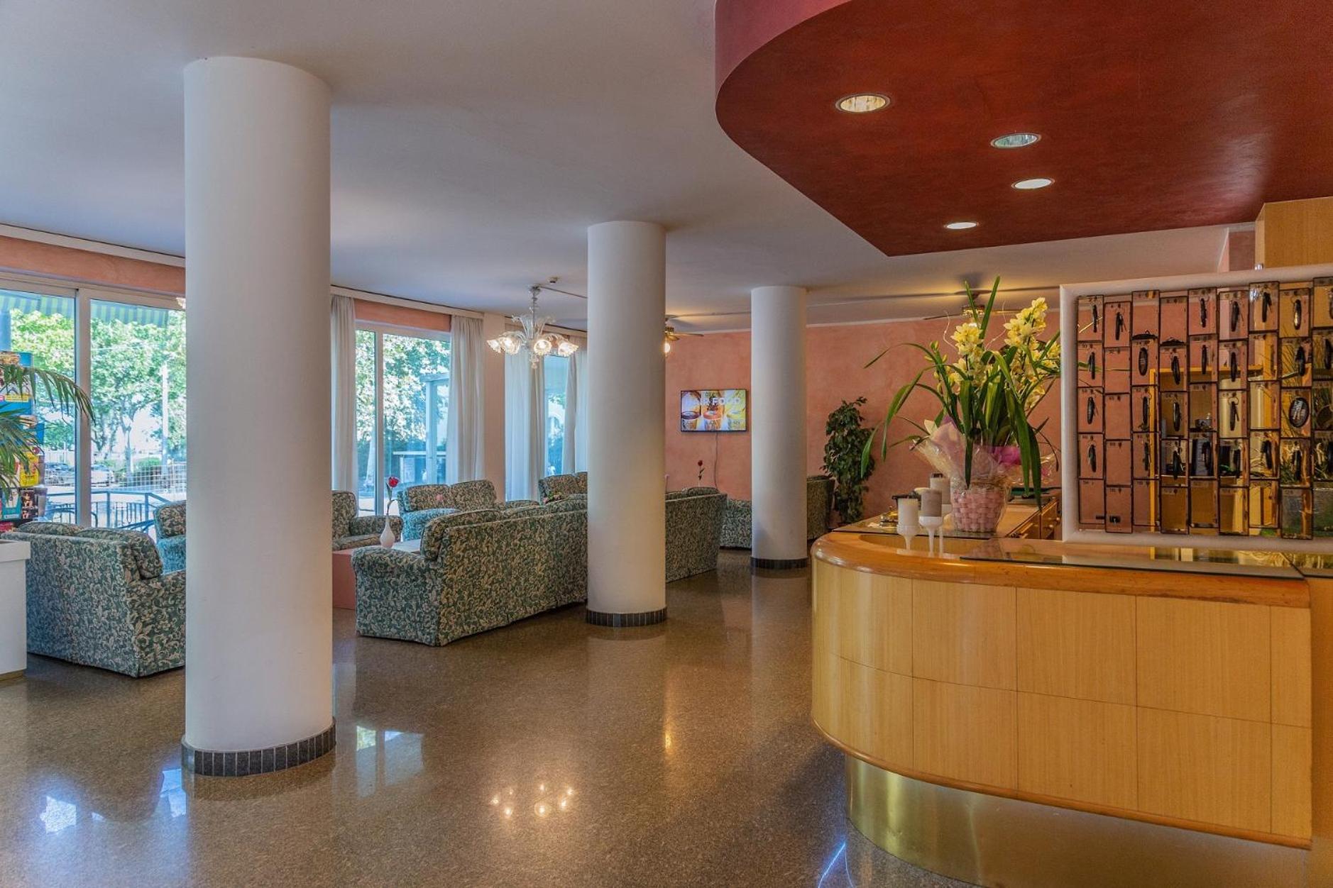 Hotel Beverly 32/49