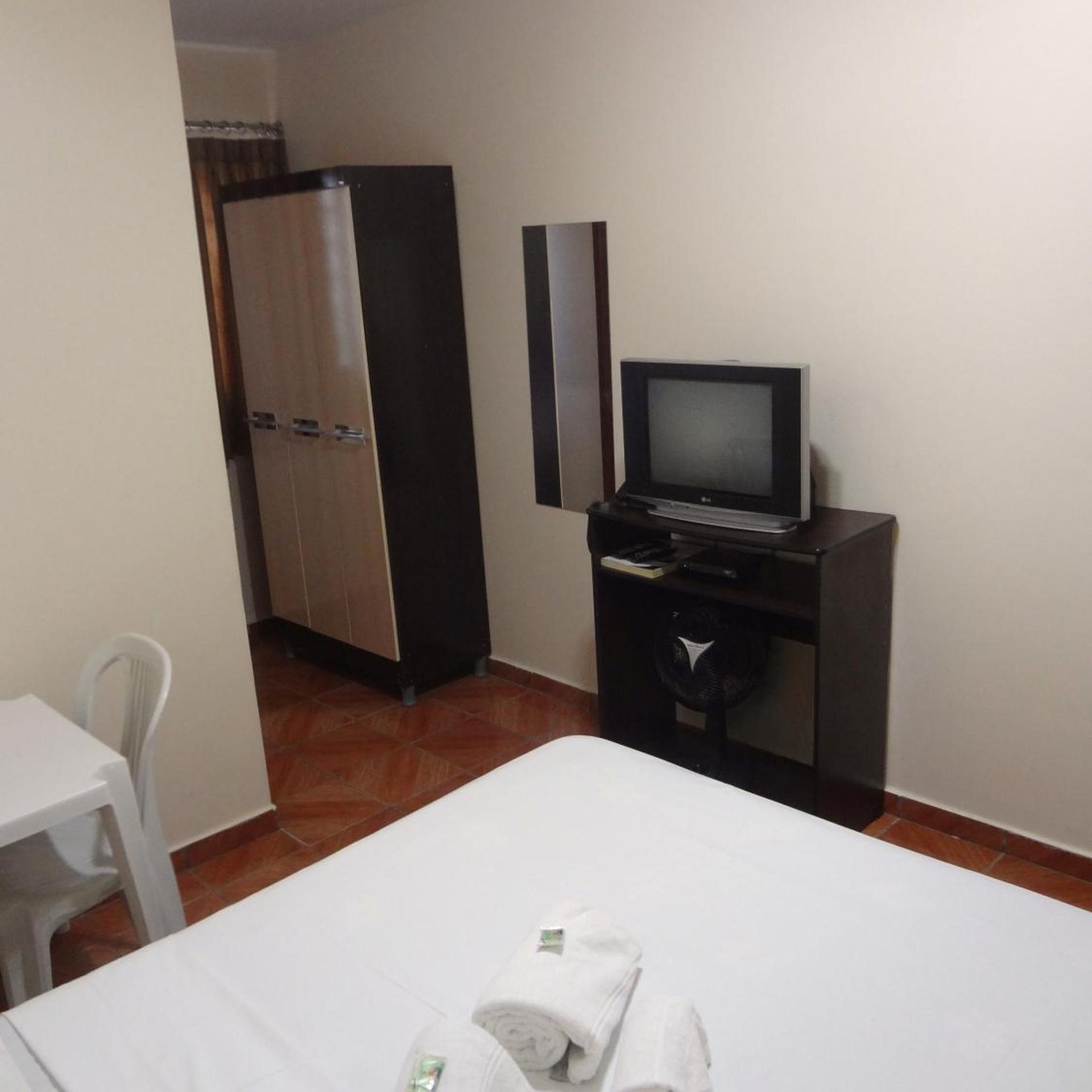 PINHEIROS HOTEL 30/57