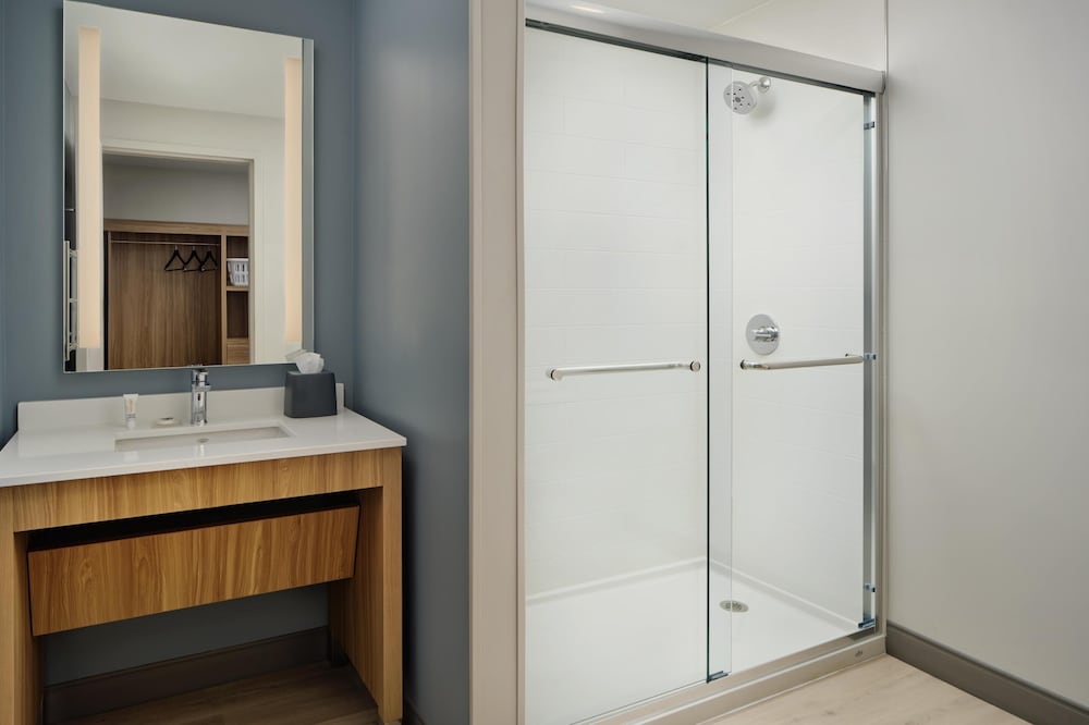 Hyatt Studios Huntsville 50/50