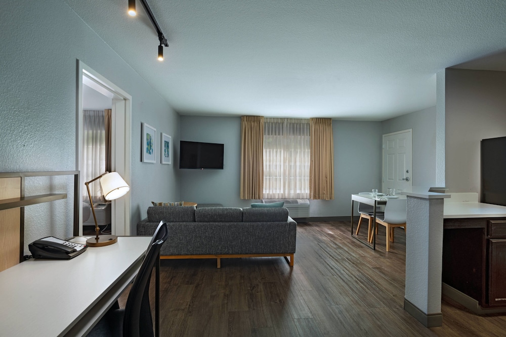 TownePlace Suites by Marriott Baton Rouge South 14/38