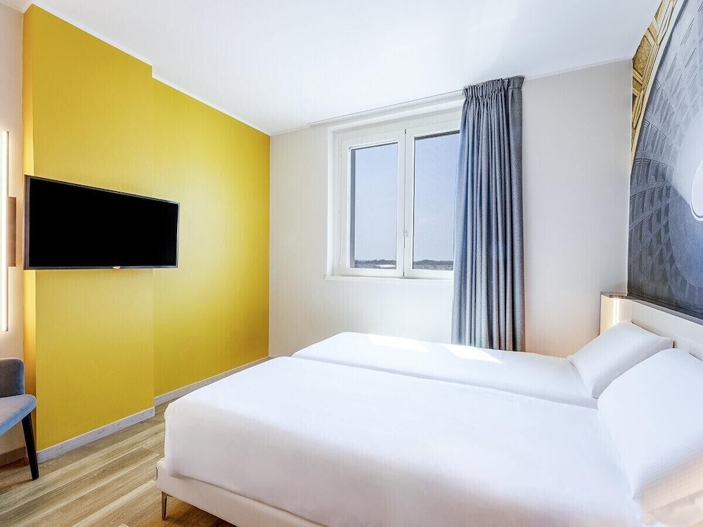 غرفة قياسية بسريرين منفصلين، B&B Hotel Roma Fiumicino Aeroporto Fiera 1 4/10