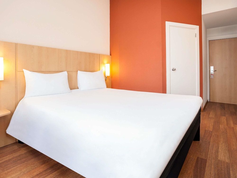 STANDARD, DOUBLE BED