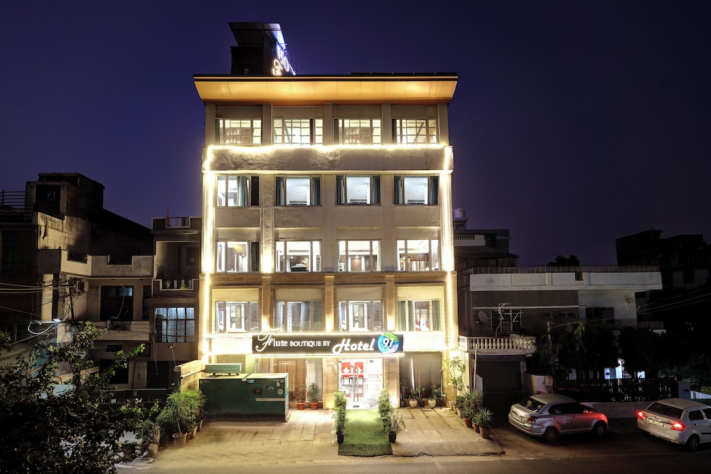 Flute Boutique Hotel 4/48