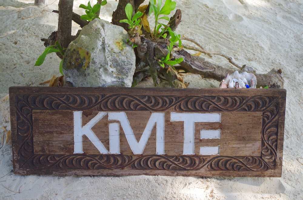 Kimte Beach Lodge 7/34