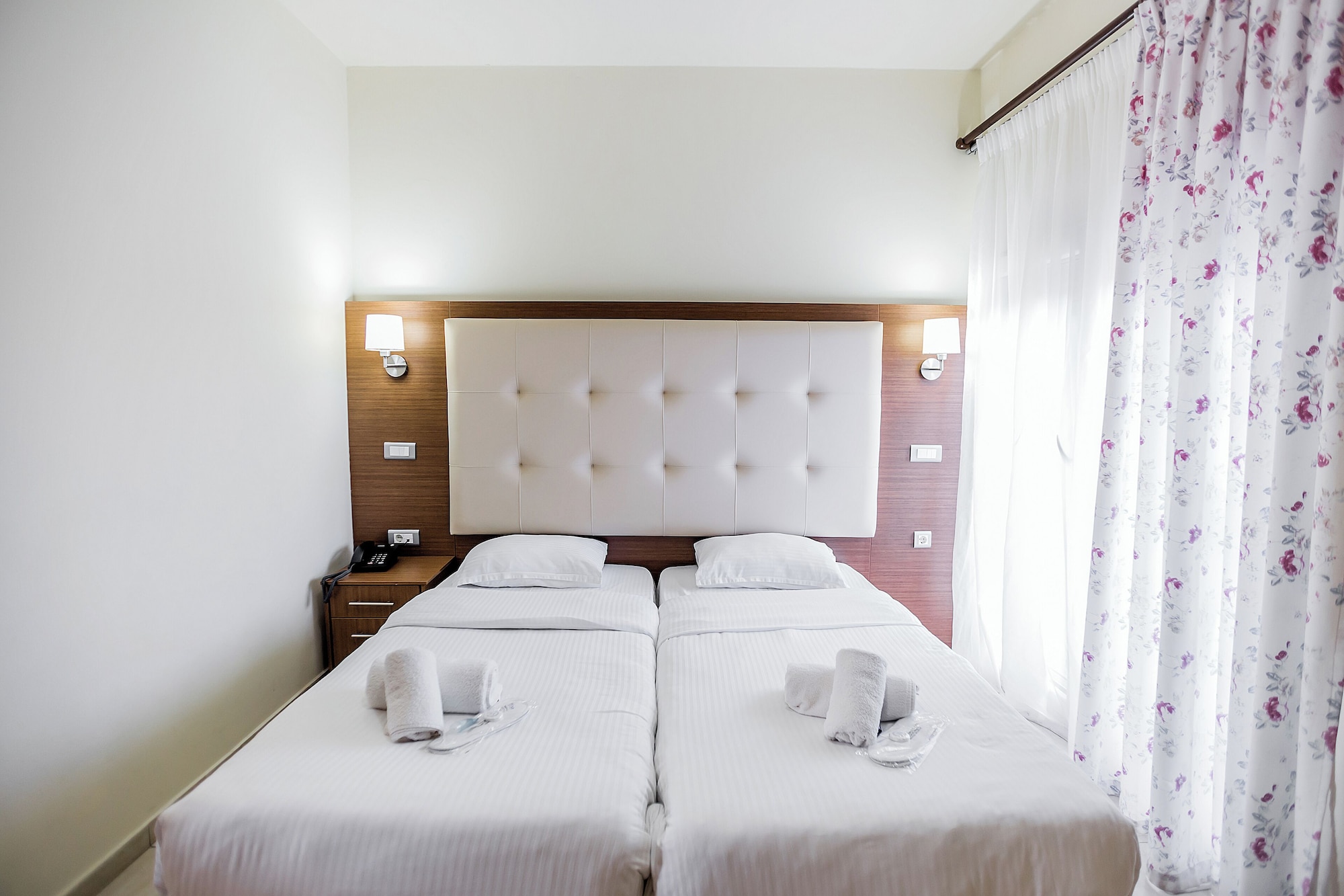 غرفة قياسية بسريرين منفصلين، Thalassa Apartments 2/4