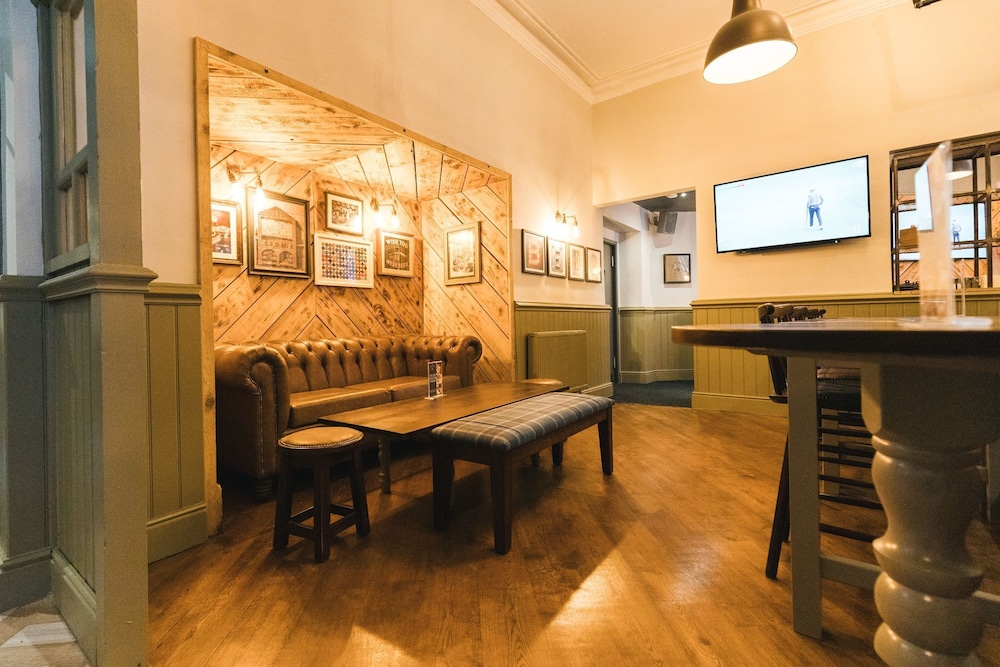 The Black Lion Hotel 39/50