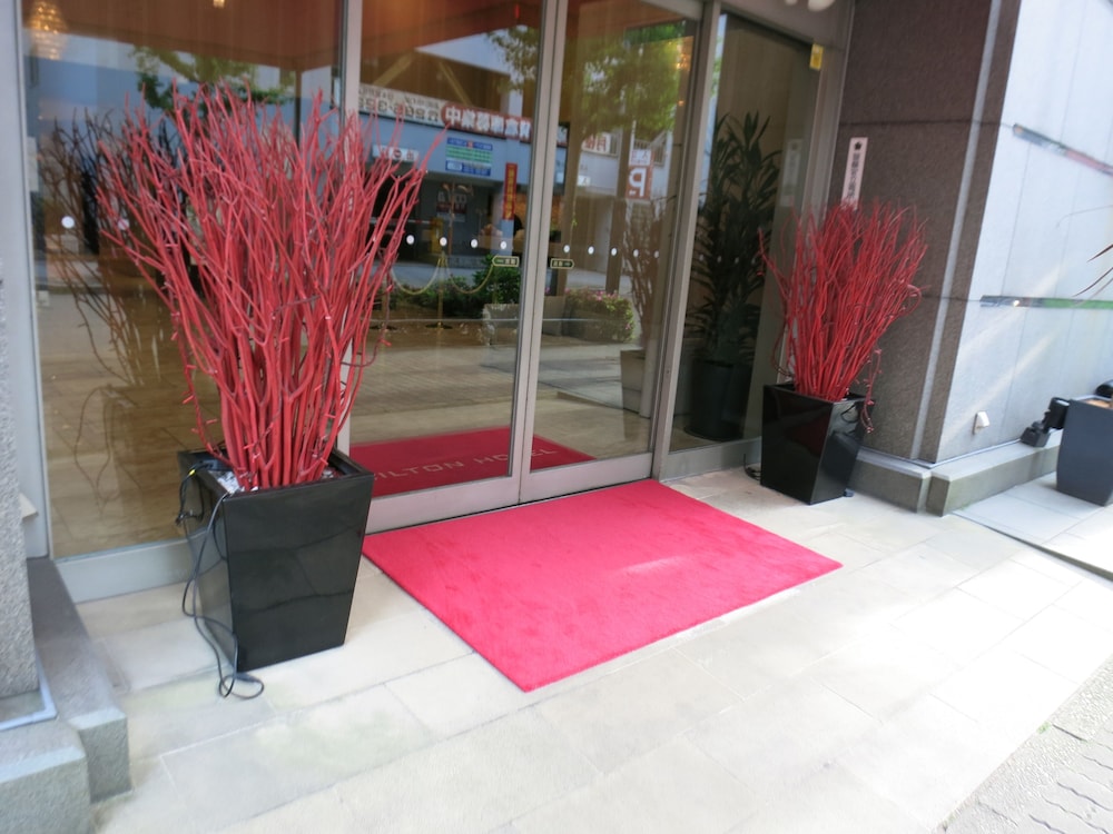 Hamilton Hotel Red 5/38