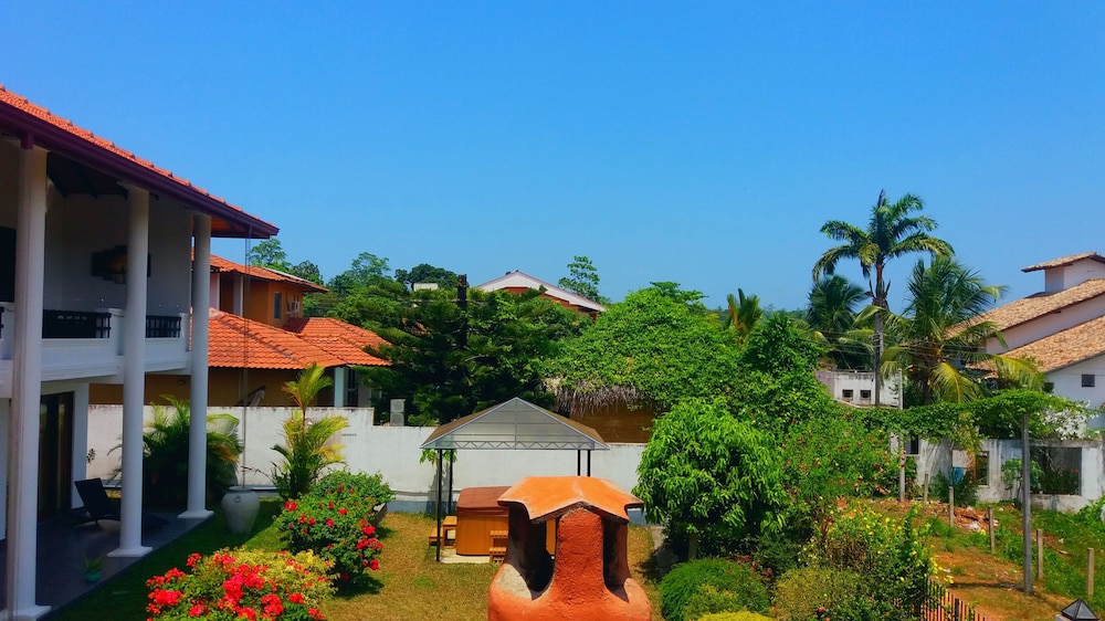 Asian Jewel Boutique Hotel 2/39