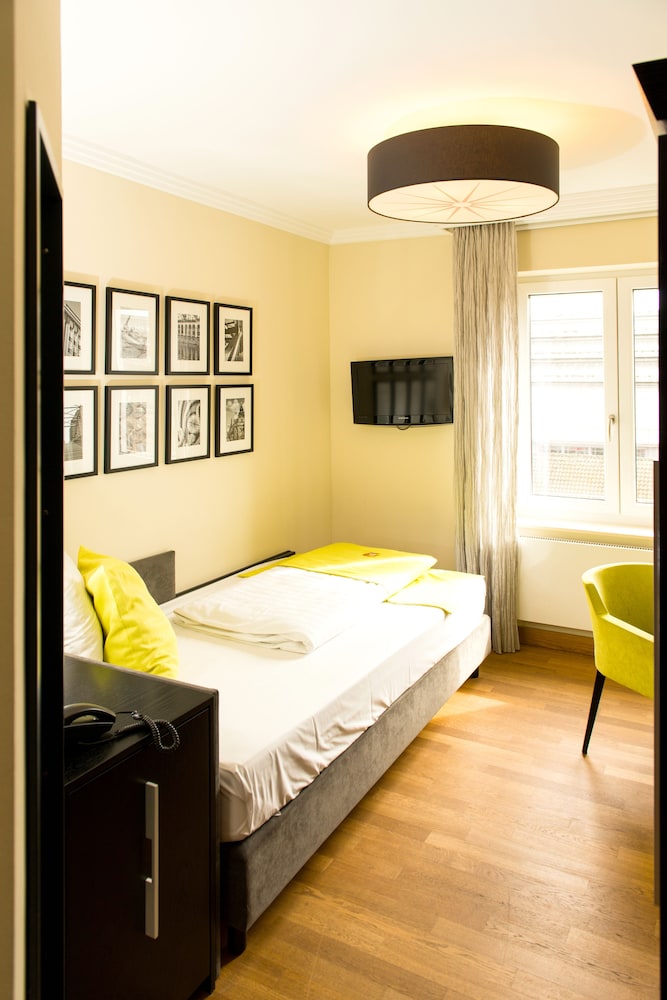 STANDARD, SINGLE, SINGLE BED