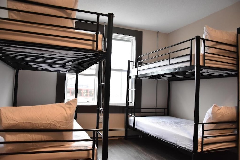 Canmore Hotel Hostel 15/38