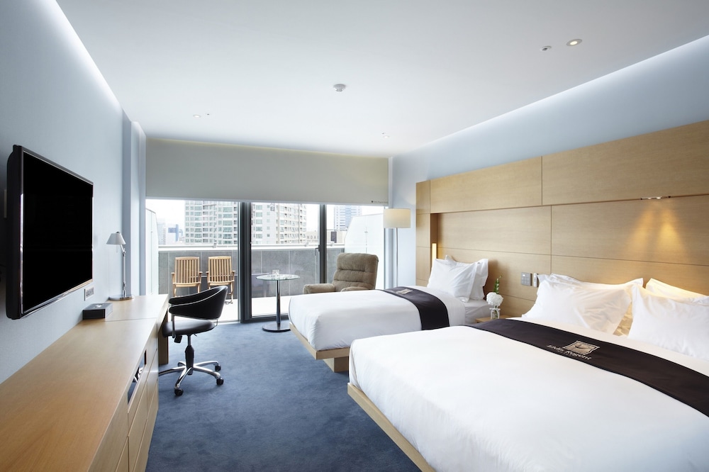 Eldis Regent Hotel 25/84