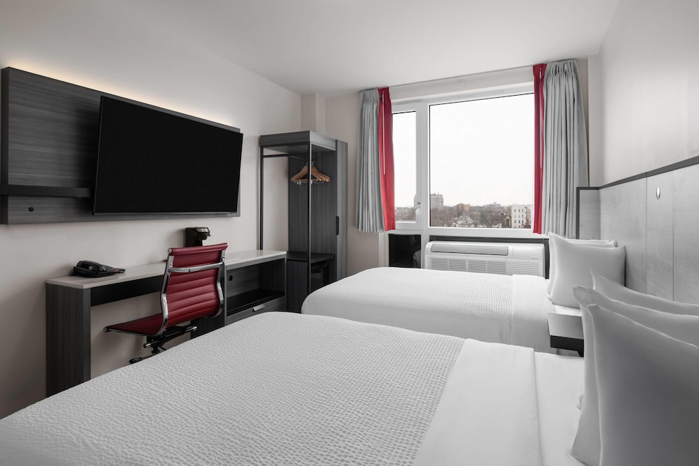 ROOM, 2 DOUBLE BEDS