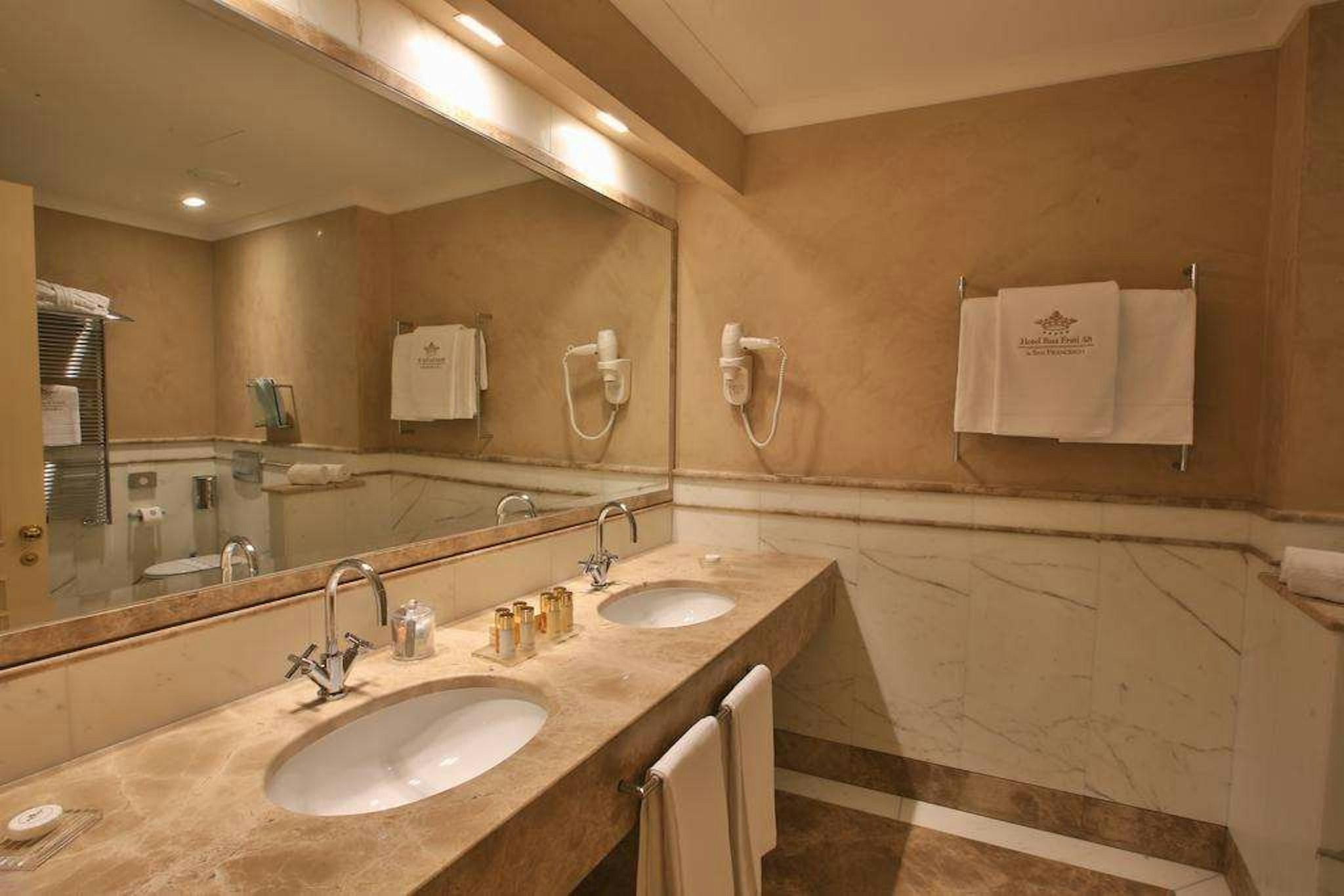 Hotel Rua Frati 48 in San Francesco 49/50