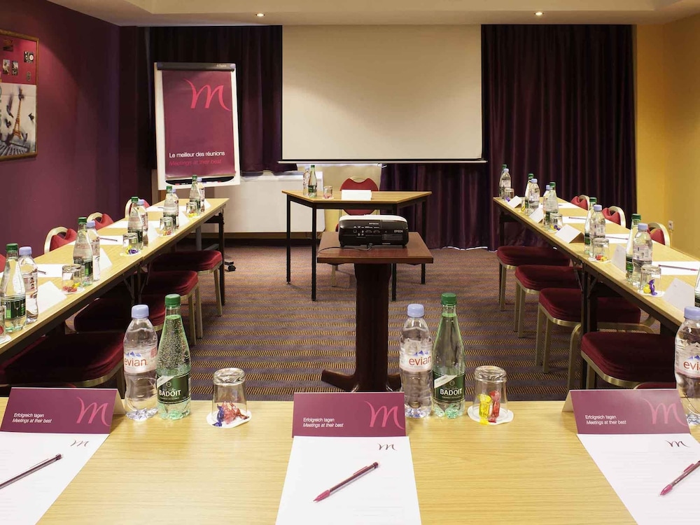 Mercure Versailles Paris Ouest 65/76