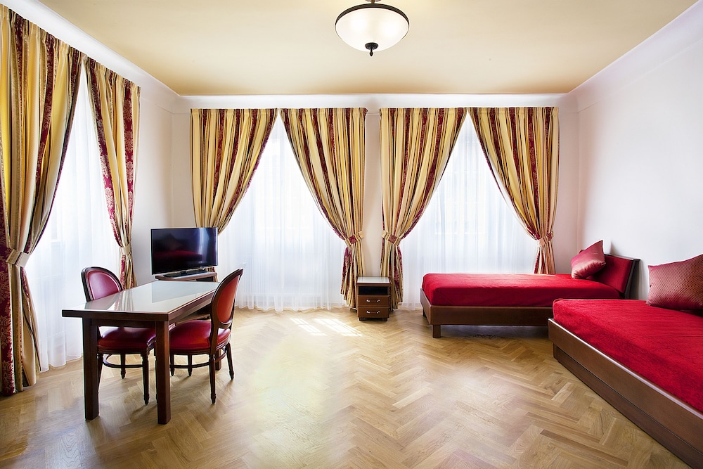 Residence Thunovska 19 26/50