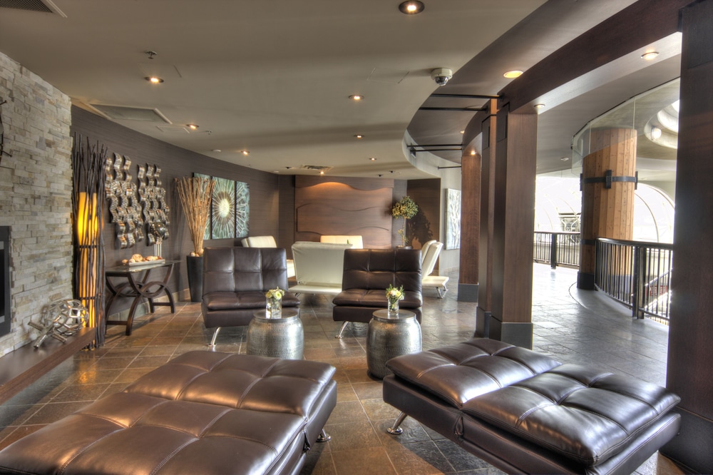 Lonsdale Quay Hotel 43/76