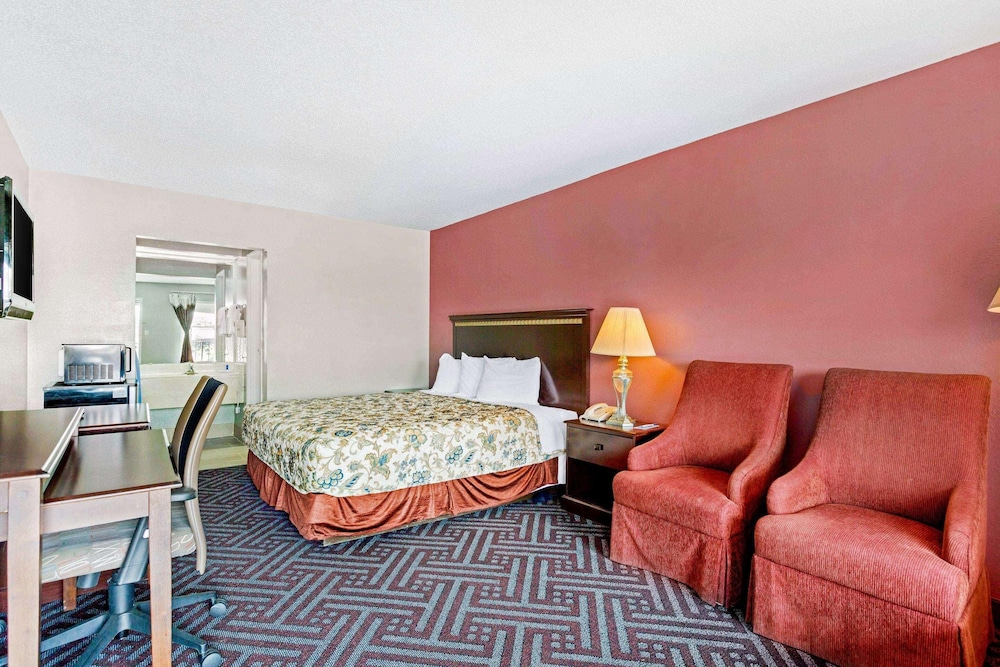 Southern Inn Manchester TN I 24 13/18