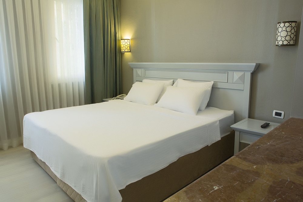 Semsan Hotel 15/66