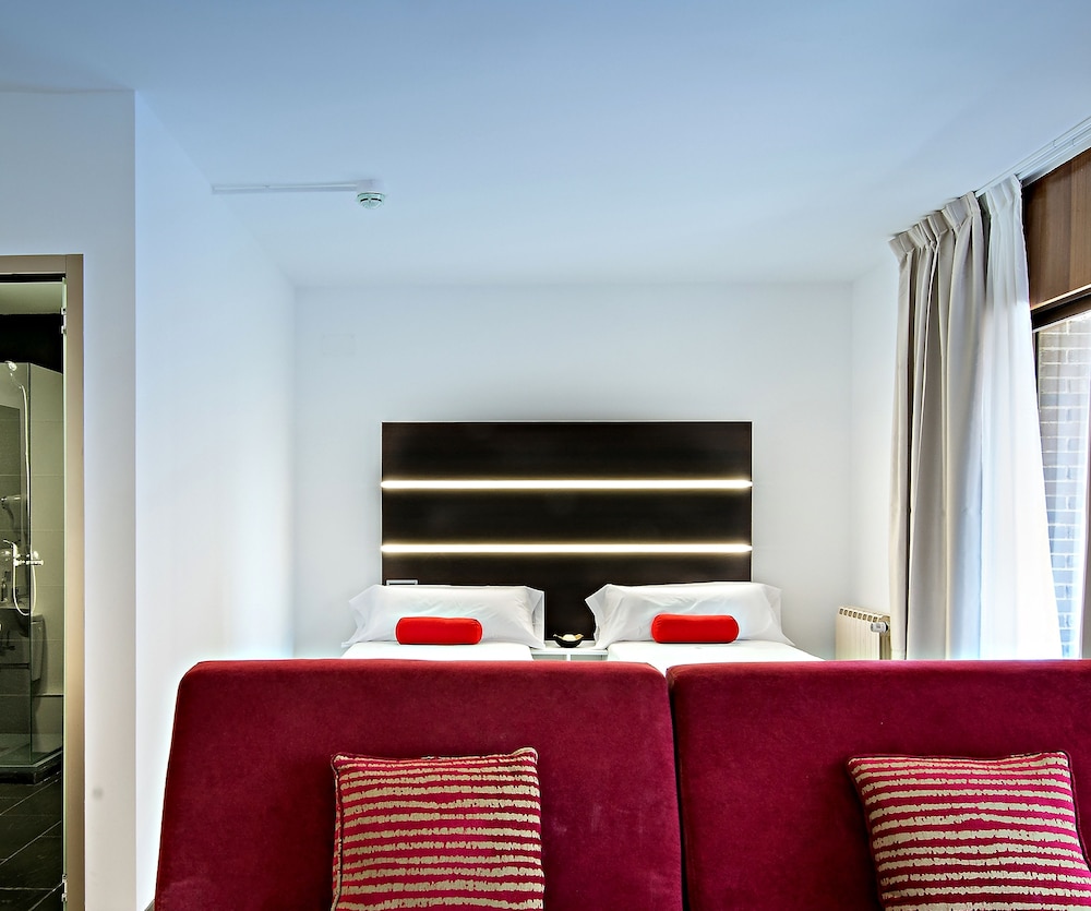 Roisa Hostal Boutique 59/77