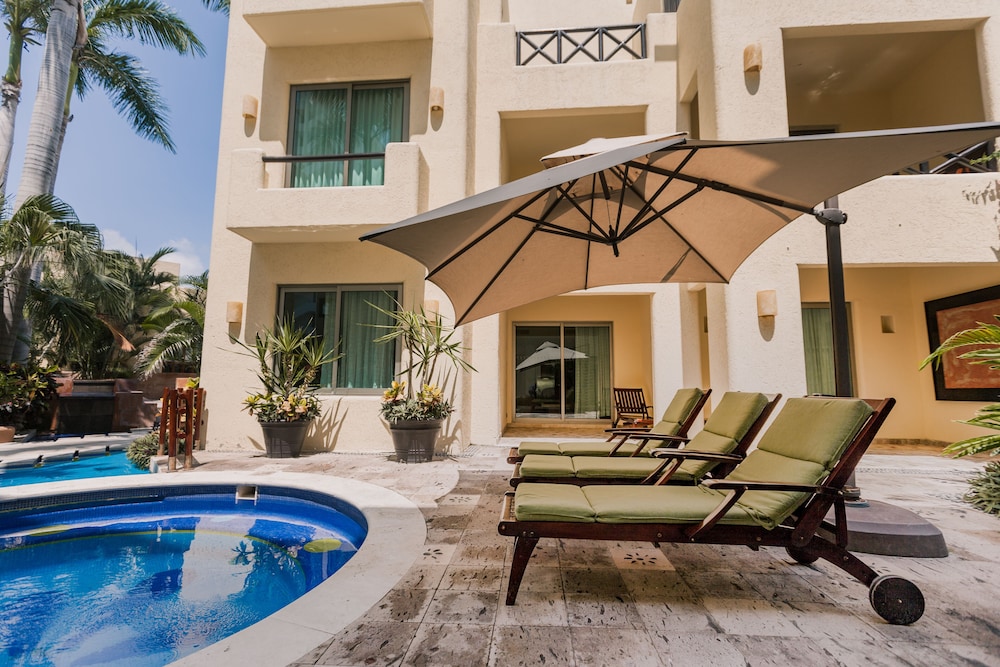 Torrenza Boutique Resort 5/48