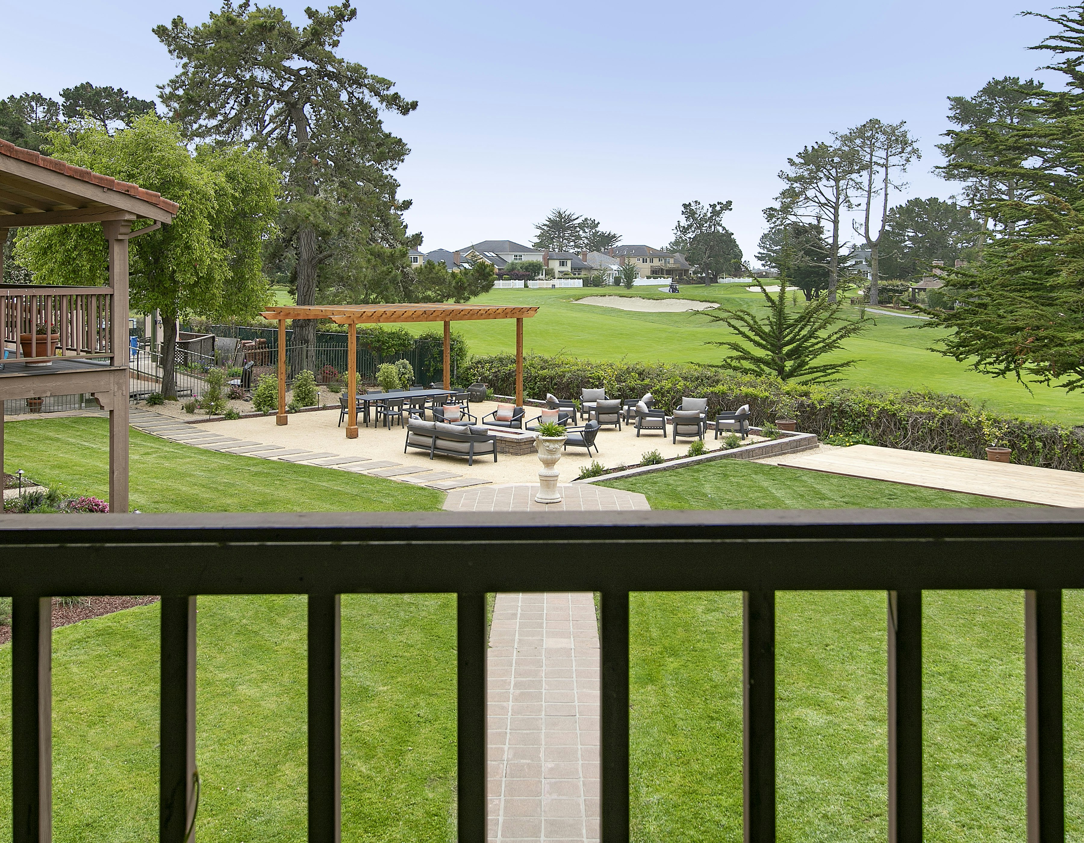 Half Moon Bay Lodge 55/59