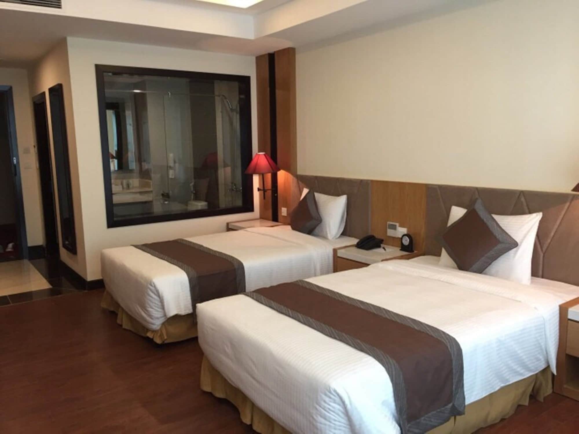 DELUXE, TWIN BEDS, OCEAN VIEW