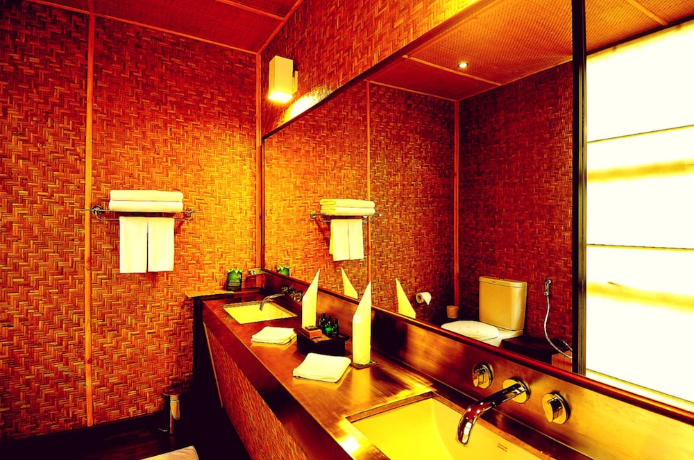 Rainforest Eco Lodge 39/41