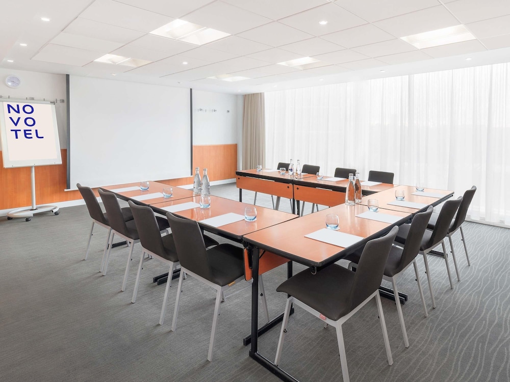 Novotel London Excel 52/60