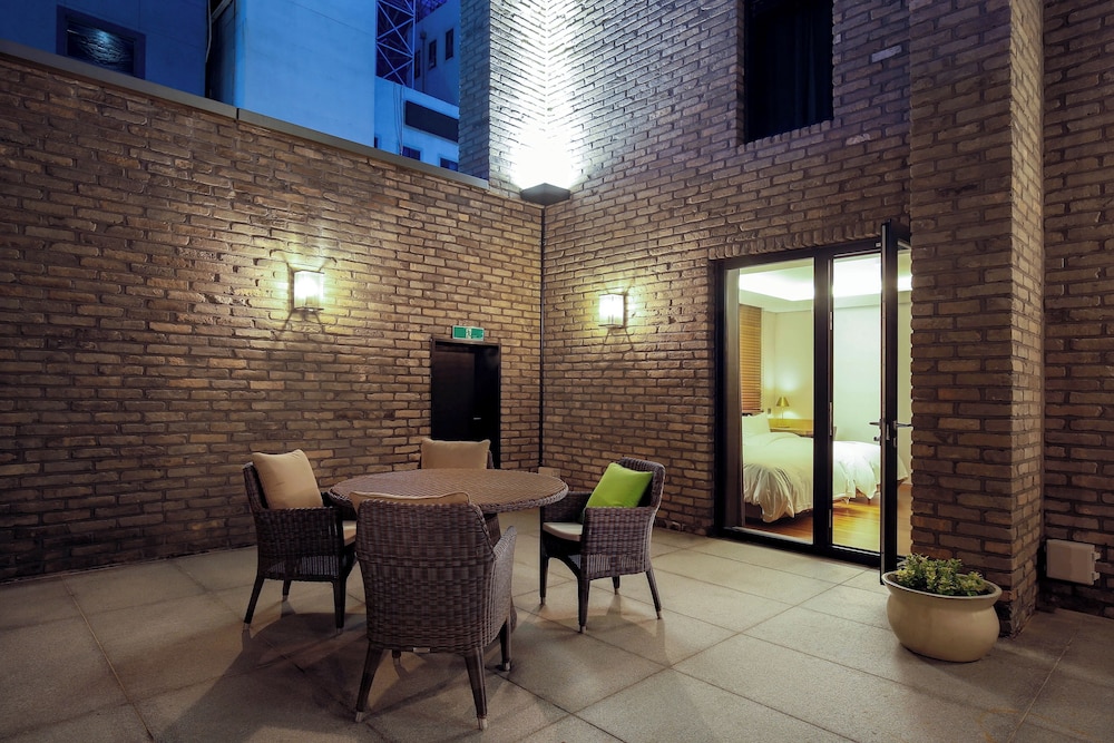 Hotel East9 54/69