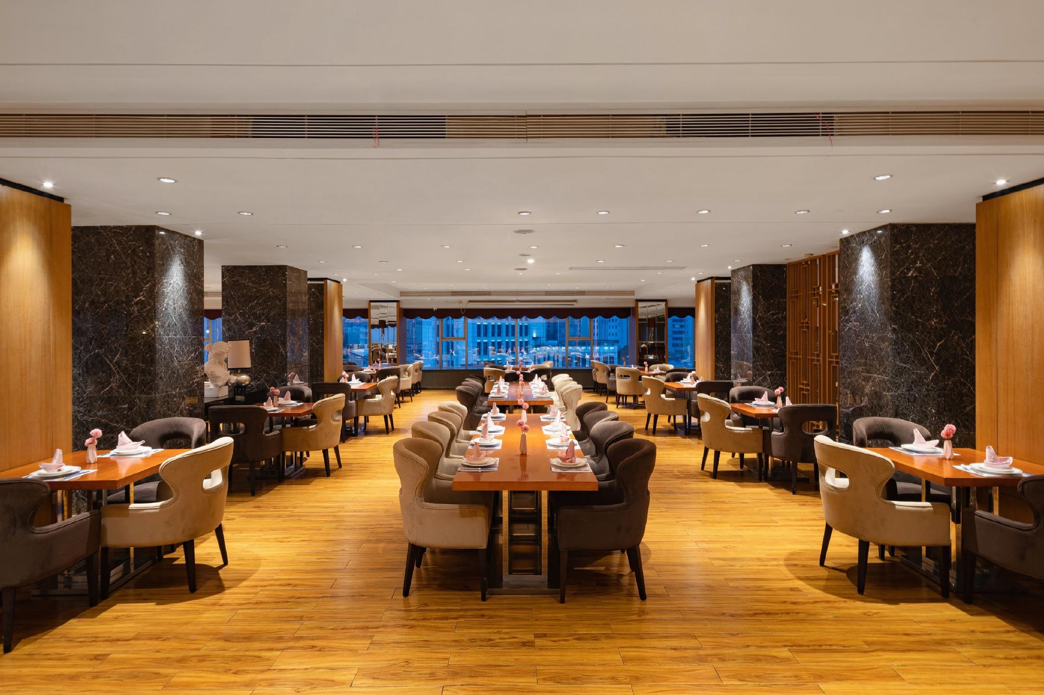 Leisure Hotel Dongguan 53/59