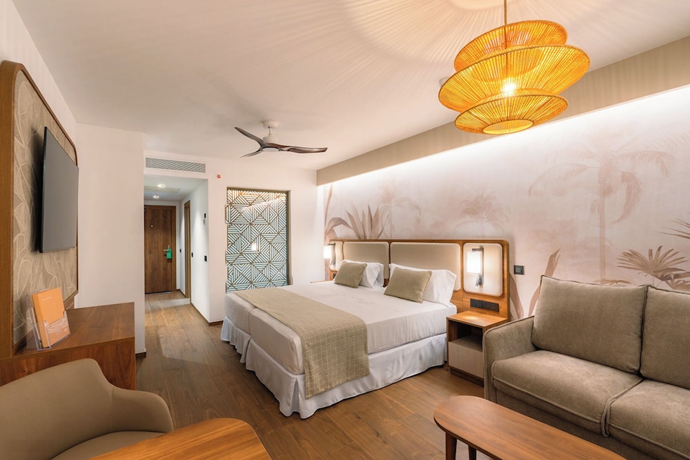 Hotel Riu Palace Phuket 13/50