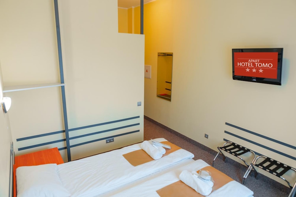 Apart Hotel Tomo 24/64